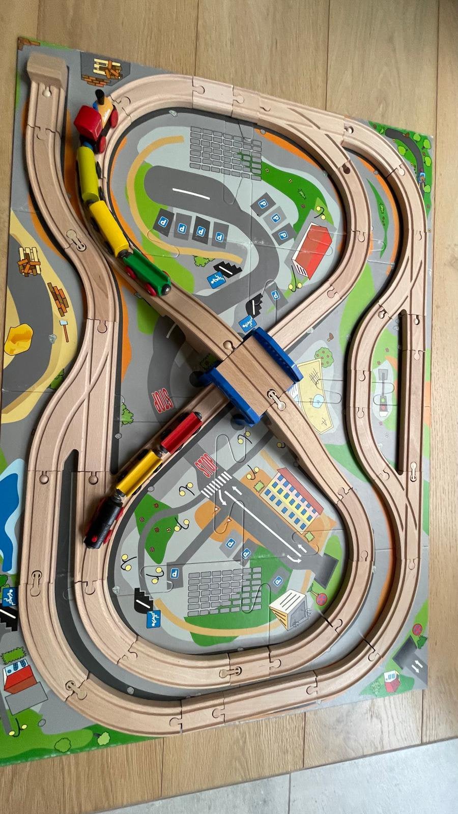 Houten treinset Eichhorn (trein met rails en ondergrond), Kinderen en Baby's, Ophalen, Zo goed als nieuw