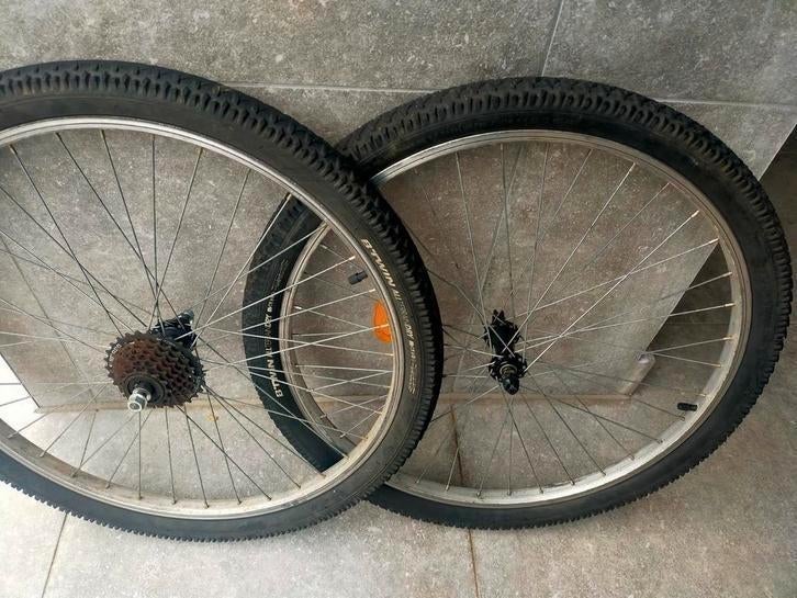 ROUES COMPLETES OU ARRIERE AVEC GROS PNEUS 26X2 B-TWIN, Vélos & Vélomoteurs, Enlèvement, Utilisé