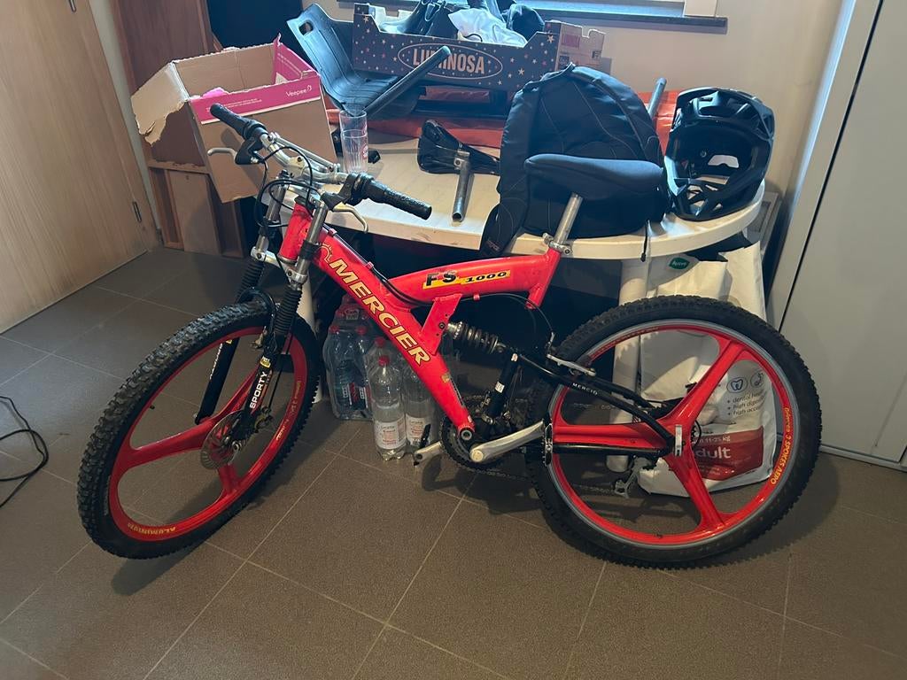 Rode full sus / oude dh bike, Fietsen en Brommers, Ophalen, Zo goed als nieuw
