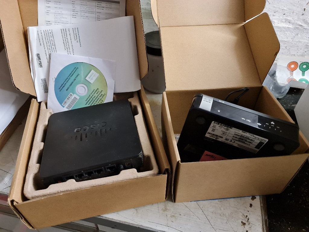 Cisco RV130 Multifunctionele VPN-Router met Webfiltering, Ophalen