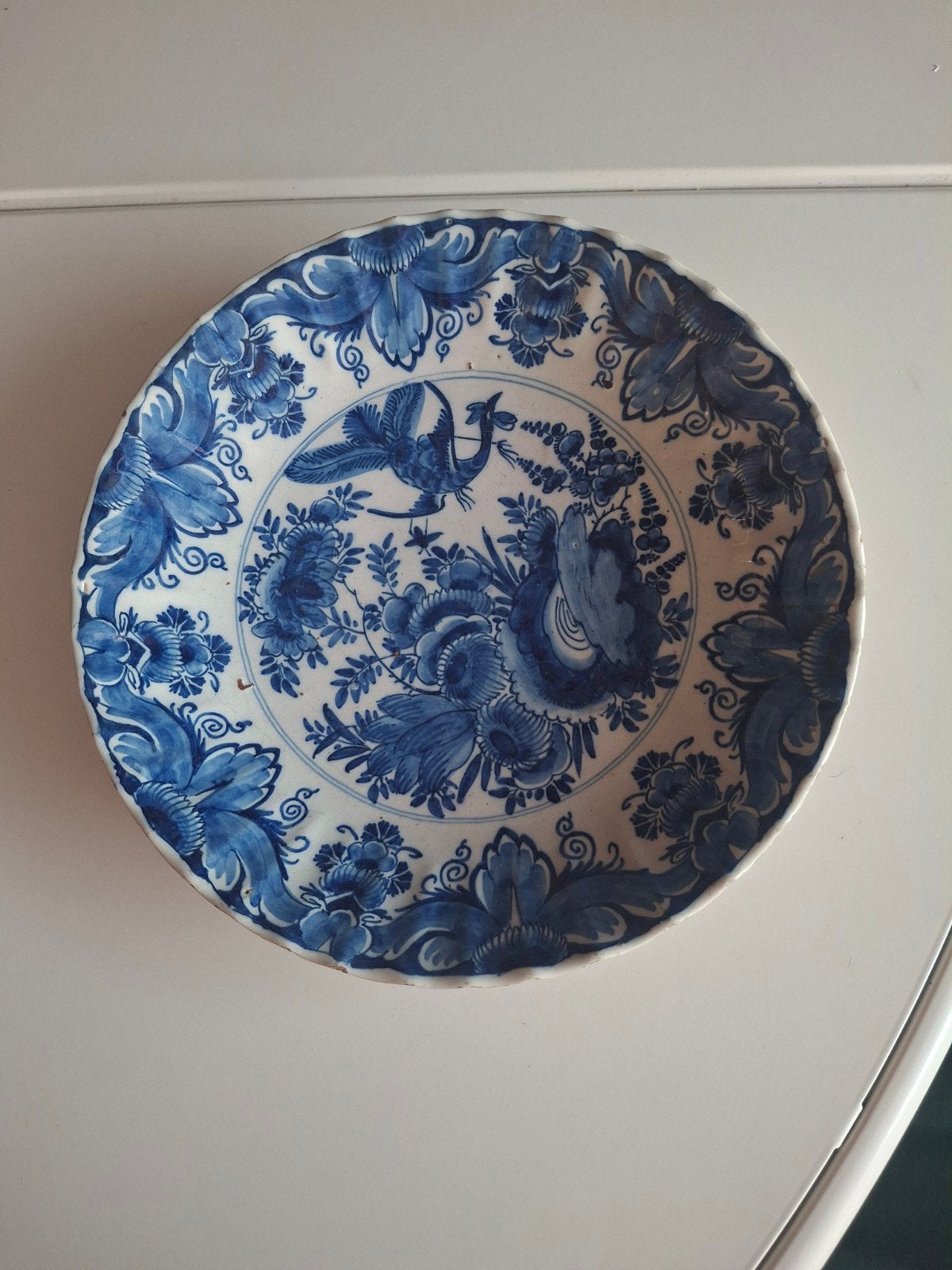 Assiette Delft, Enlèvement