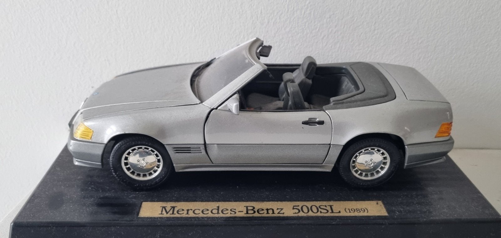 Mercedes R129 SL500 schaalmodel, Ophalen of Verzenden, Zo goed als nieuw, Auto