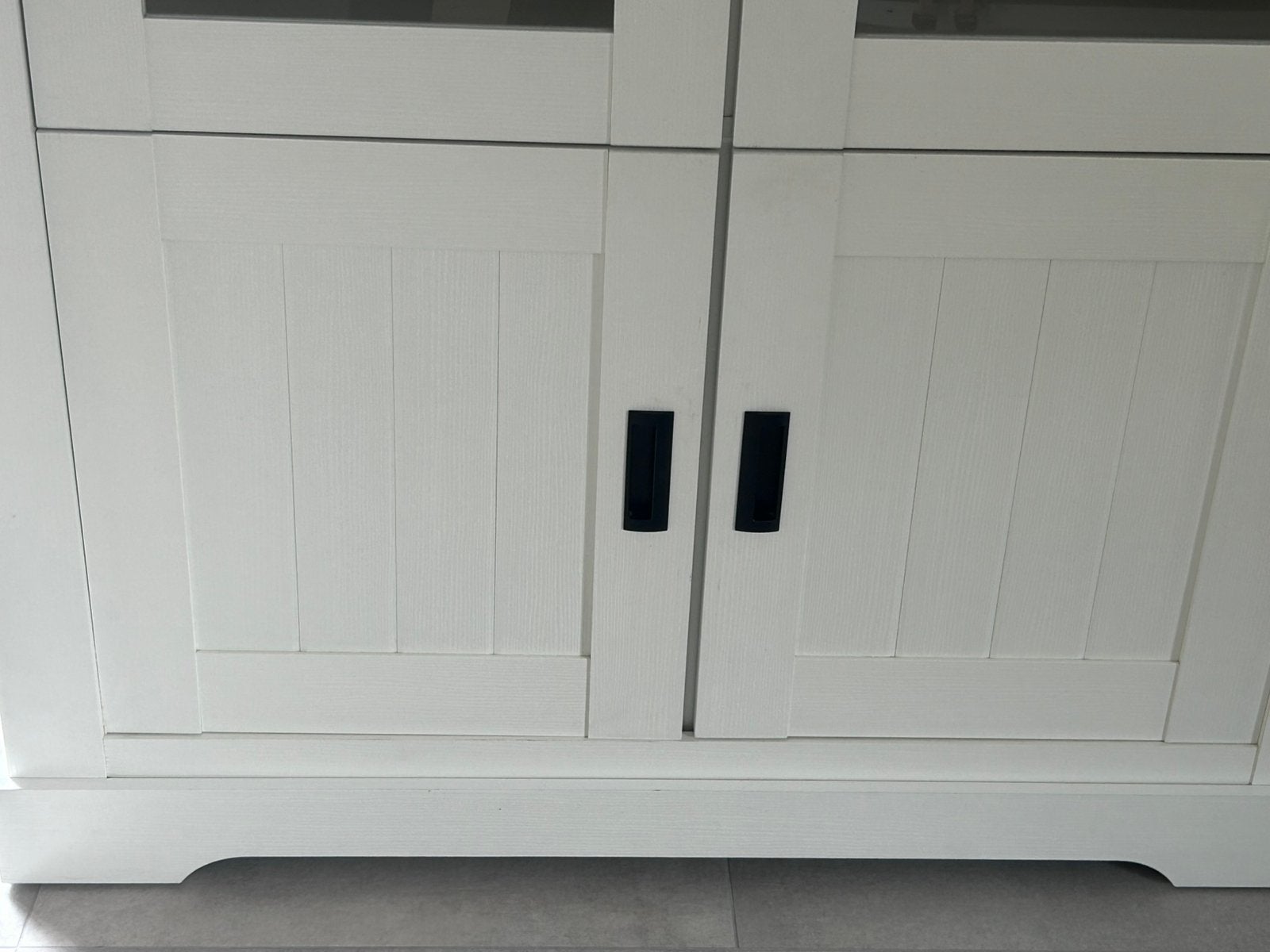 Landelijke vitrinekast in witte kleur, Huis en Inrichting, Ophalen, Zo goed als nieuw, Glas