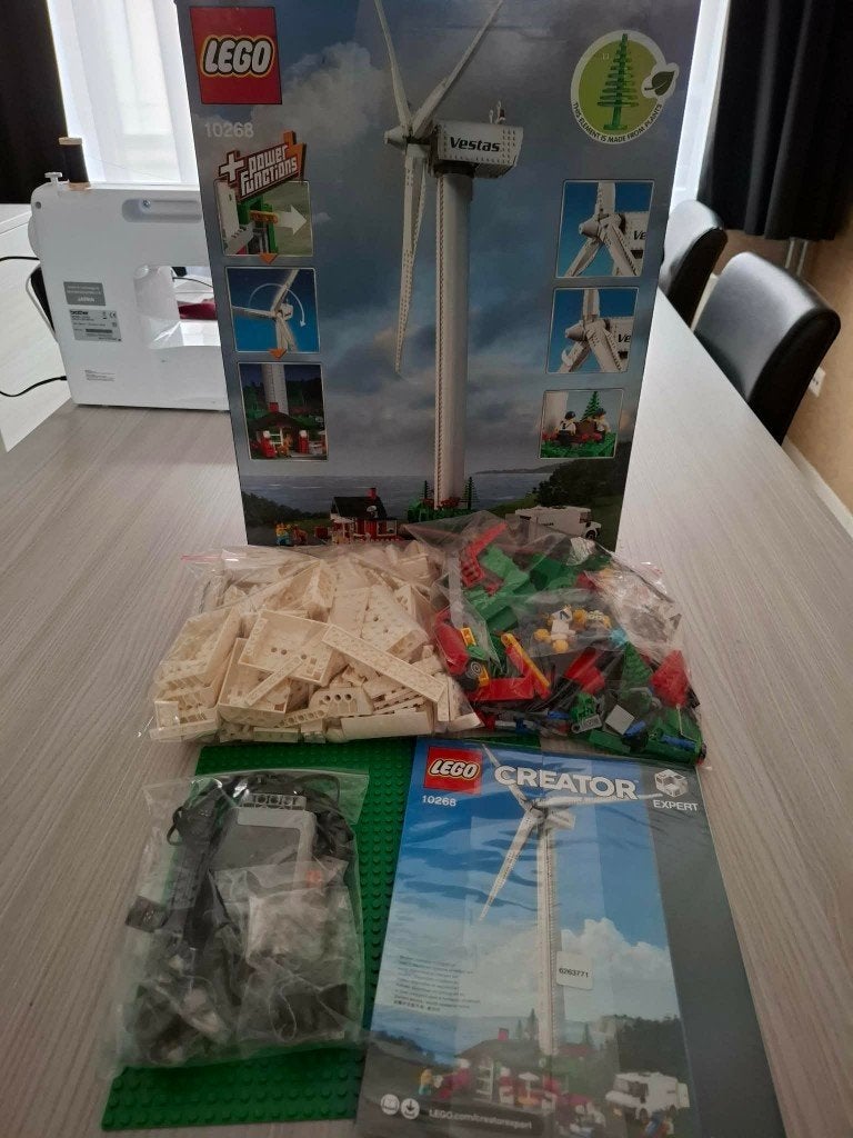 10268 Vestas Wind Turbine, Lego, Ophalen of Verzenden, Zo goed als nieuw, Compleet