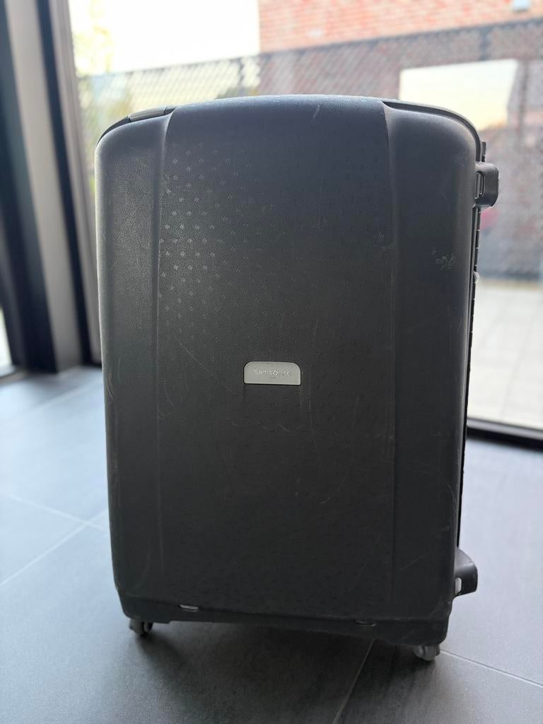 Samsonite koffer donkergrijs hoogste 75cm, Handtassen en Accessoires, Koffers, Gebruikt, Hard kunststof, 70 cm of meer, Minder dan 35 cm