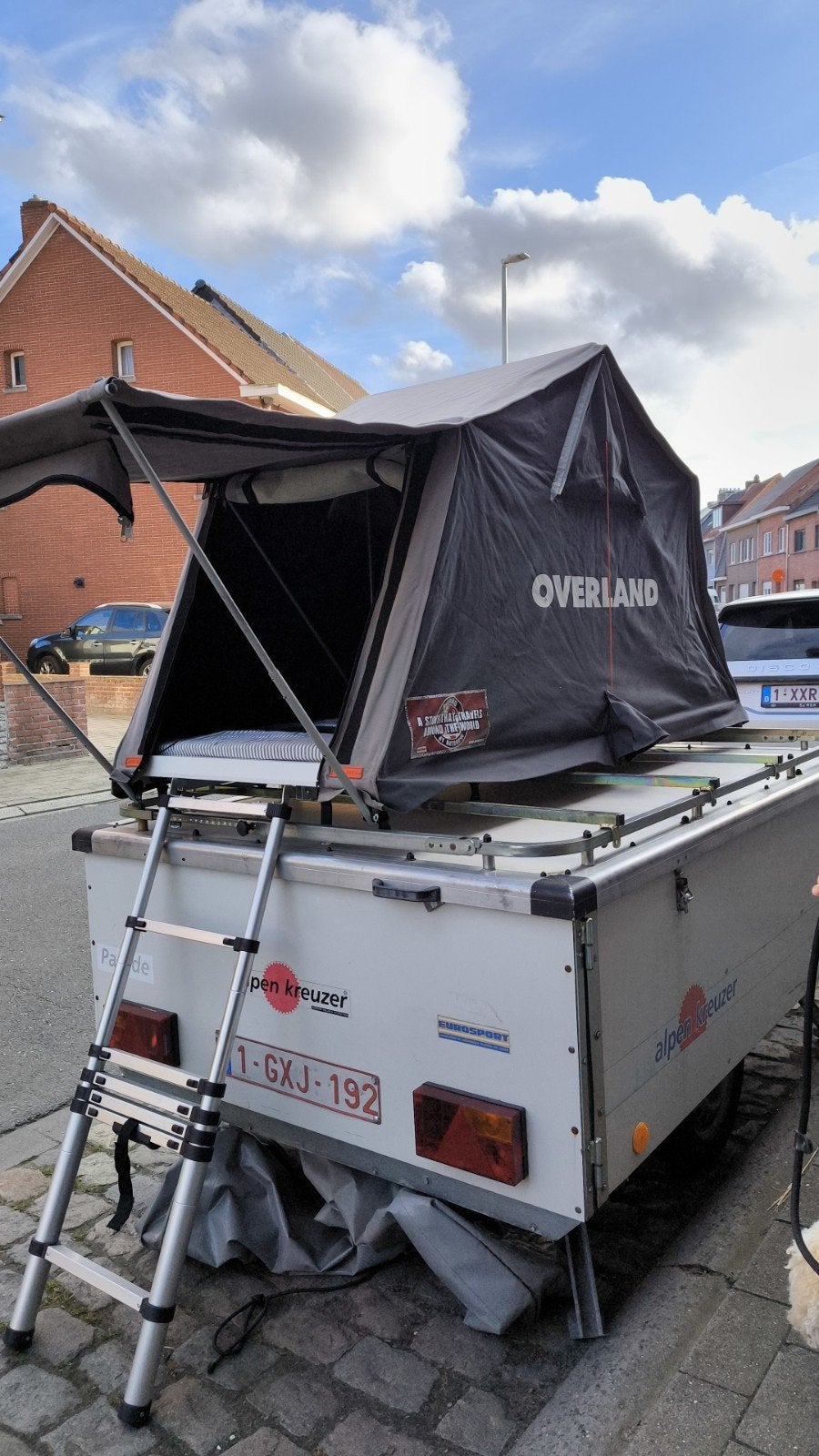 aanhangwagen tent, Ophalen