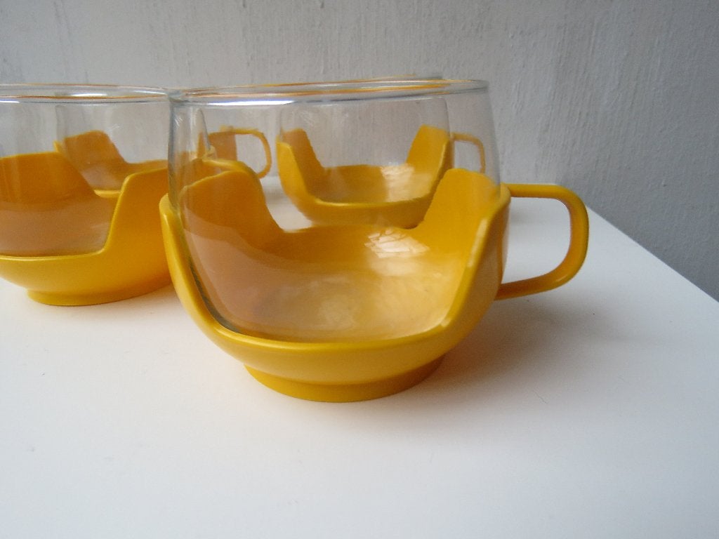 Set de 4 verres à café, verres à thé, jaunes, années 70, Antiquités & Art, Enlèvement ou Envoi