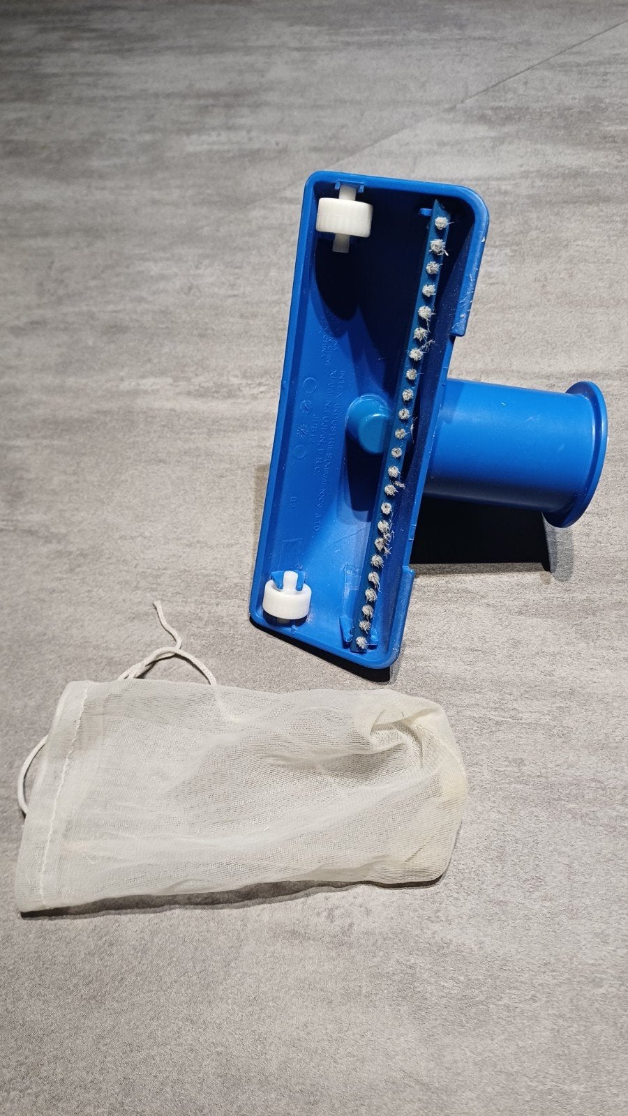 Aspirateur de piscine