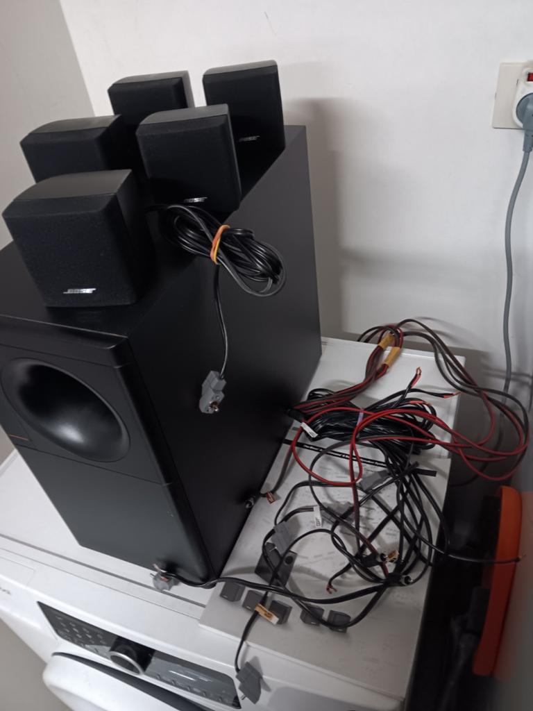 Bose acoustimass 6 series II , met 5 cubes luidsprekers, Audio, Tv en Foto, Luidsprekerboxen, Ophalen of Verzenden, Zo goed als nieuw