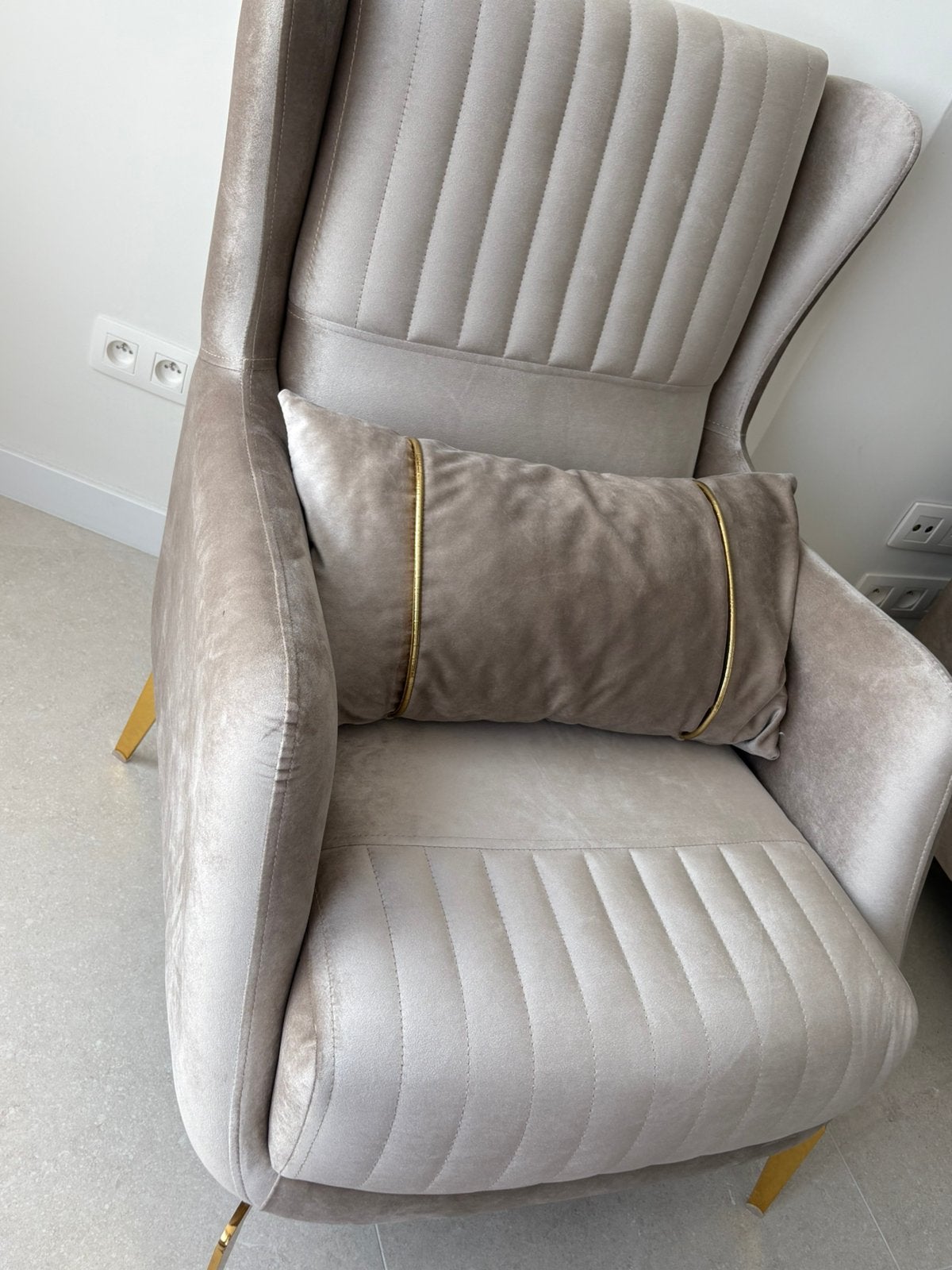 Luxe Velvet Fauteuil–Slechts 3 Maanden Oud–Nieuwstaat – €100, Huis en Inrichting, Fauteuils, Ophalen, Zo goed als nieuw, Stof