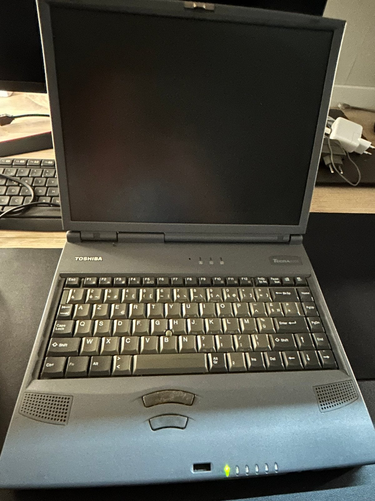 Toshiba Tecra 8000 vintage laptop, Ophalen, Gebruikt, HDD, Minder dan 4 GB