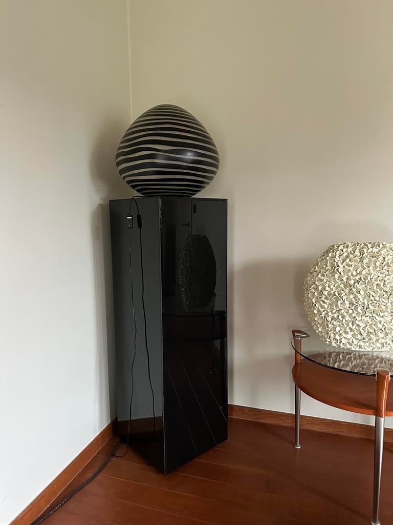 Zwart design presentatieblok – hoogglans – decoratie display, Ophalen, Zo goed als nieuw