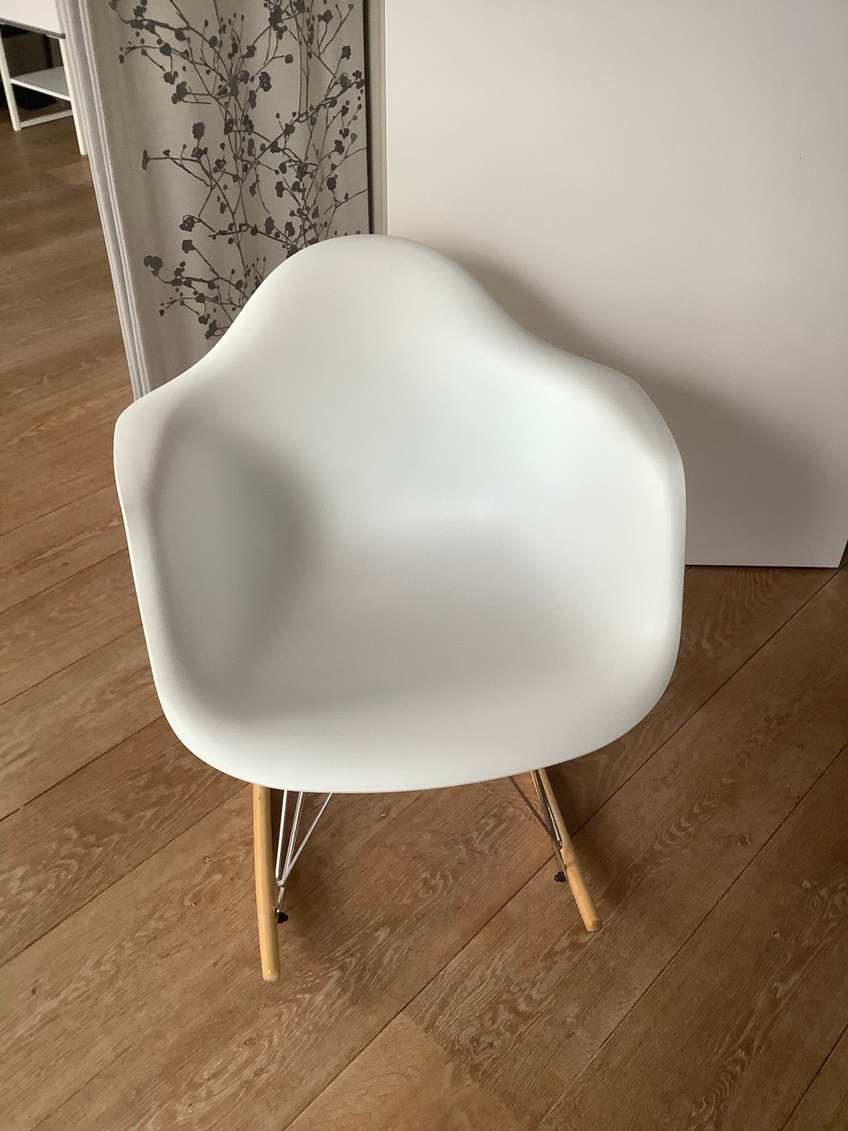 Design schommelstoel, Ophalen, Zo goed als nieuw, Kunststof
