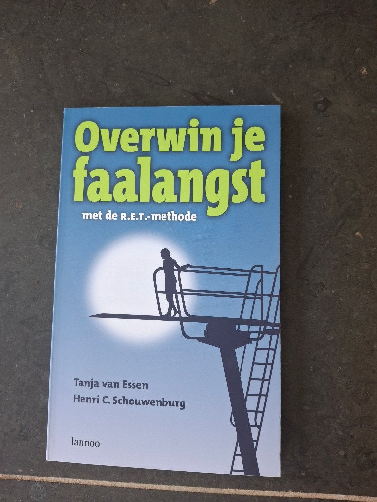 Boek overwin je faalangst, Ophalen of Verzenden, Gelezen