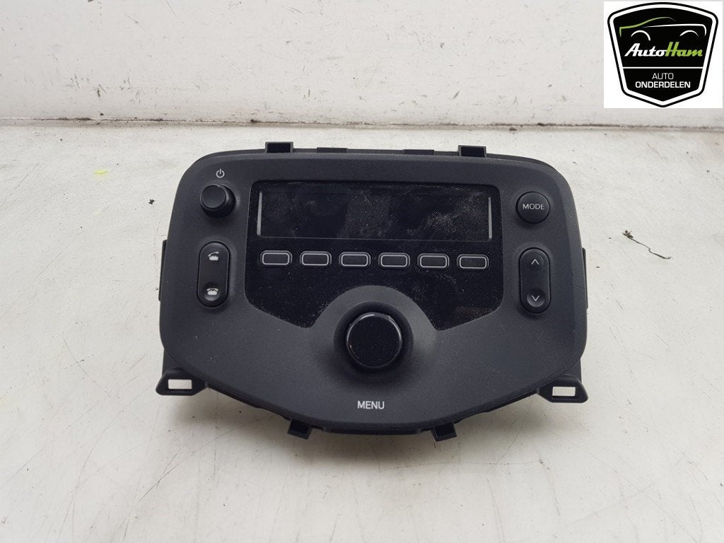 RADIO Peugeot 108 (|861200H050|B000792480|86120H050|), Auto-onderdelen, Gebruikt, Peugeot