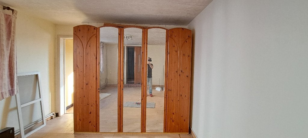 GRATIS grote slaapkamerkast, Ophalen, Met deur(en), Gebruikt, 200 cm of meer