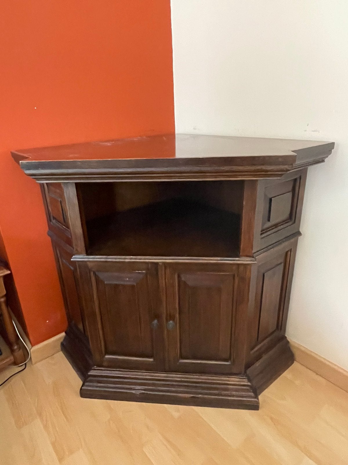 Meuble d'angle en bois, Enlèvement
