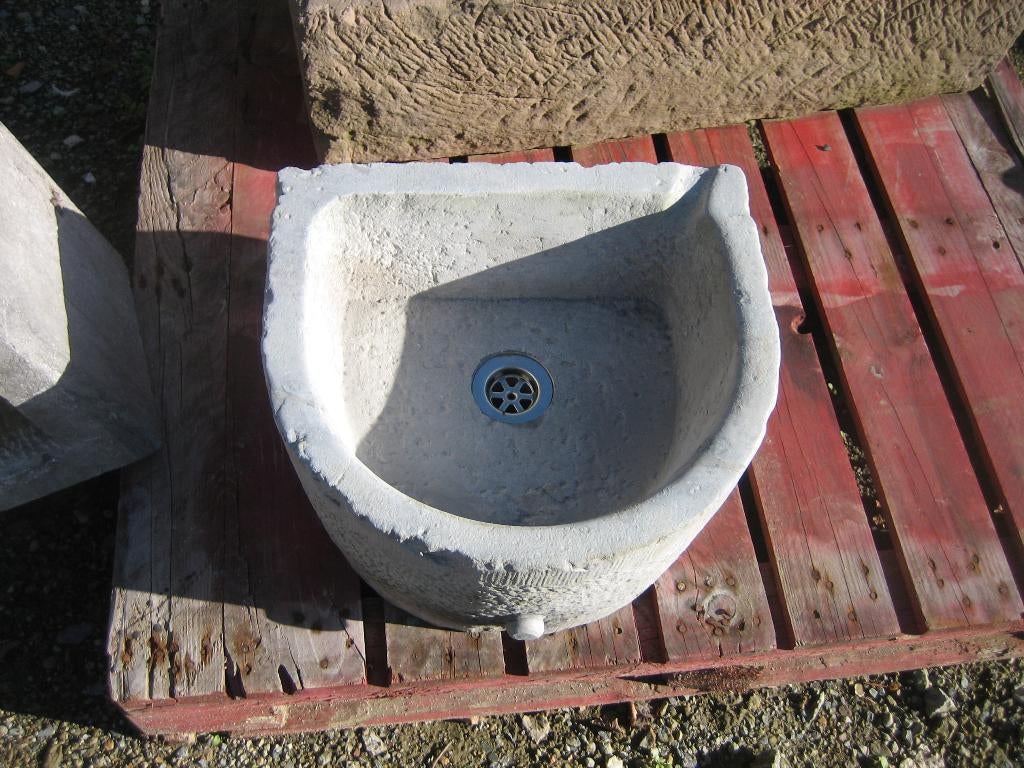 mooie oude half ronde arduinen pompbak,gootsteen, Antiek en Kunst, Ophalen