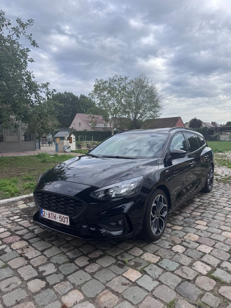 Ford Focus St line - Stationwagen, Autos, Focus, Achat, Boîte manuelle, Entretenue par le concessionnaire