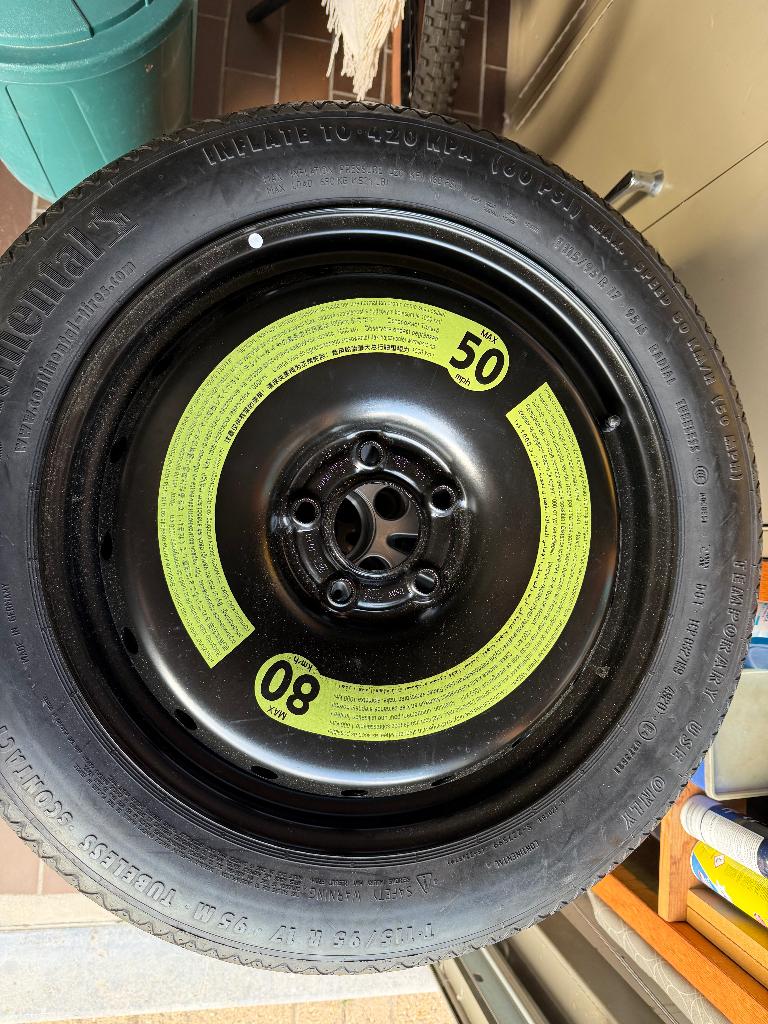 BMW Mercedes 17 inch rolreservewiel, Auto-onderdelen, Banden en Velgen, Ophalen, Overige, Overige, Banden en Velgen