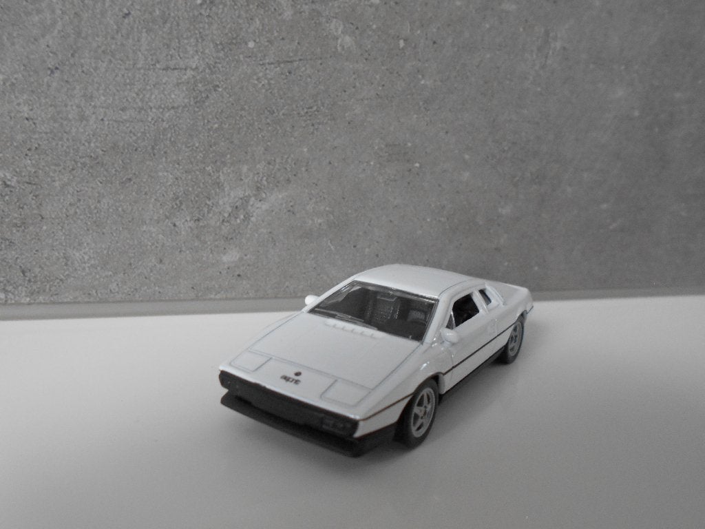 Lotus Esprit S2 Type 79, Ophalen, Nieuw, Auto