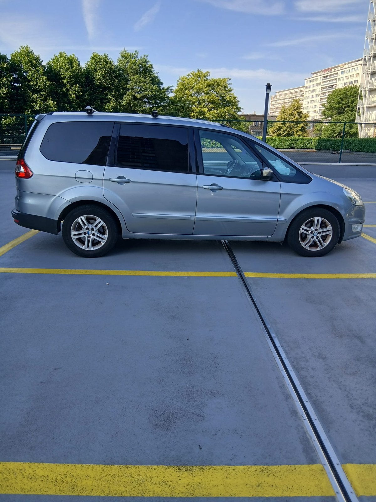 Ruime gezinswagen Ford Galaxy | 7 zitplaatsen | Euro 5, Euro 5, Stof, Zwart, 4 cilinders