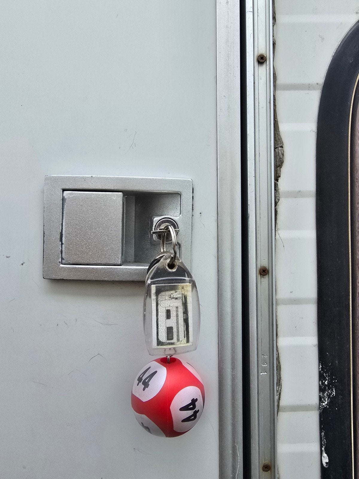 « Offre » de vente rapide de remorques à venir chercher vous, Entreprise
