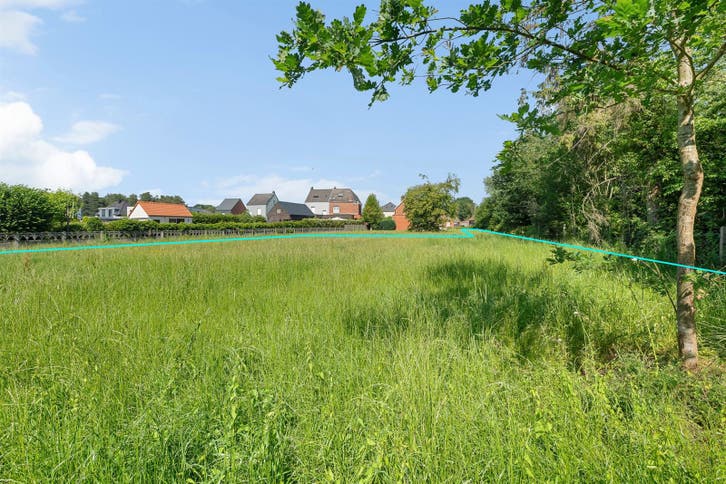 EXCLUSIEVE BOUWGROND VOOR OB OP 15A 51CA TE AVERBODE!