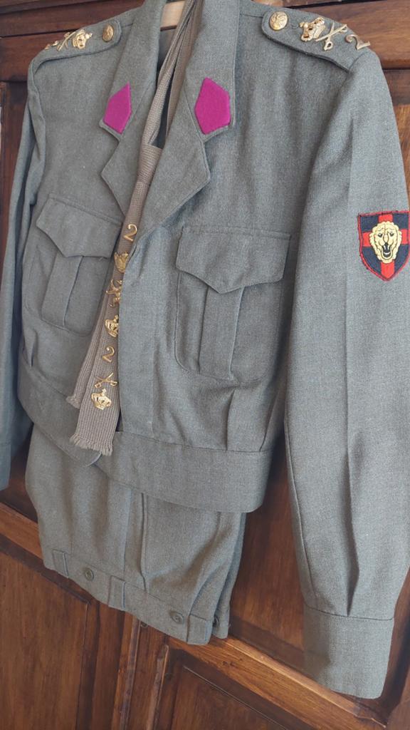 Origineel Belgisch uniform ABL 1968, Verzamelen, Ophalen of Verzenden, Landmacht