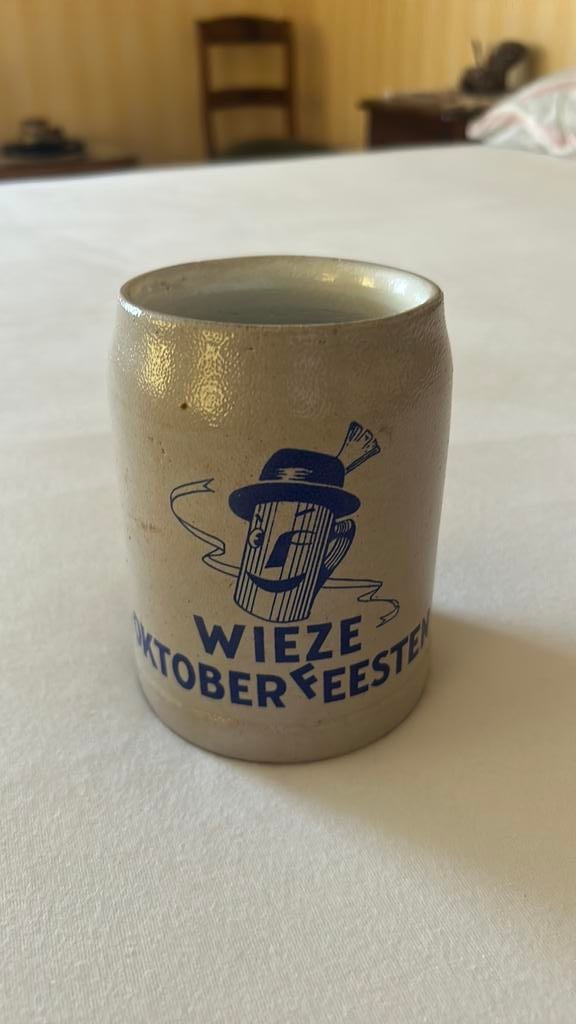 Officiele / oude wieze oktoberfeesten bierbeker, Enlèvement, Comme neuf