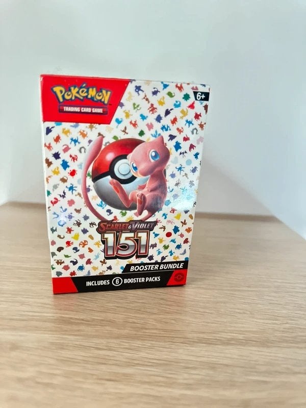 Pokémon Bundle 151, Ophalen of Verzenden, Zo goed als nieuw, Boosterbox