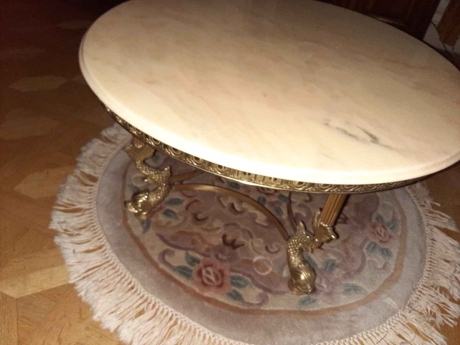titre

Table basse vintage Hollywood Regency — Marbre rond e, Maison & Meubles, Tables | Tables de salon, Rond, Enlèvement