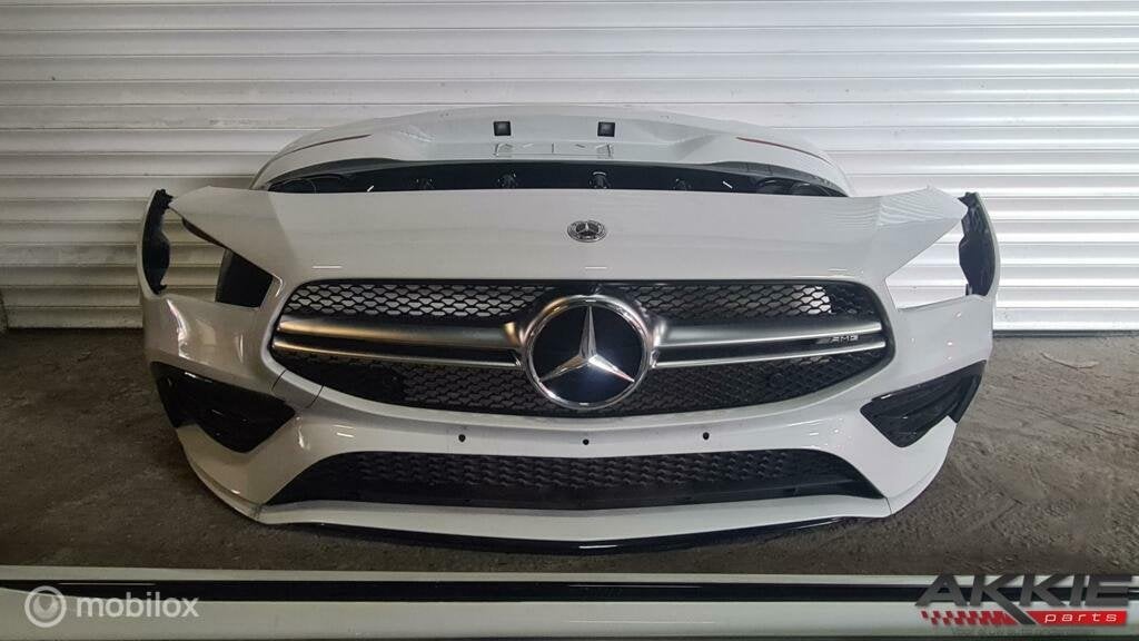 Mercedes CLA 35 bumper sideskirt voorbumper cla35 amg, Enlèvement ou Envoi, Mercedes-Benz, Utilisé, Mercedes-Benz