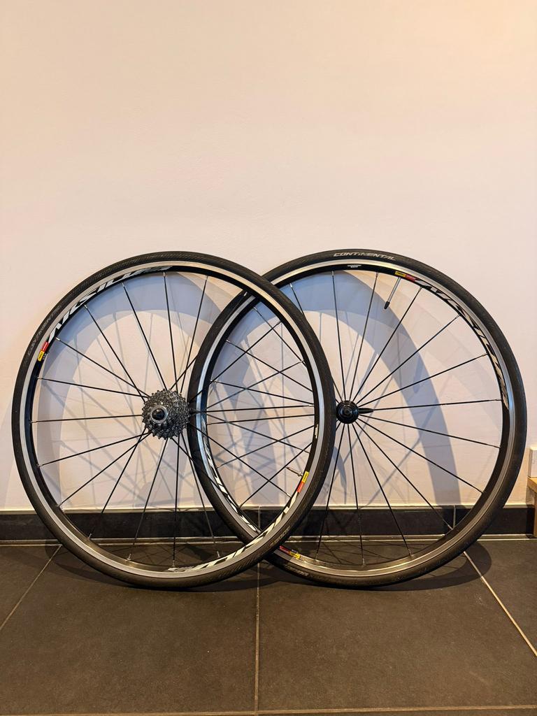 Mavic Aksium wielset Campagnolo 10 speed, Vélos & Vélomoteurs, Vélos Pièces, Utilisé, Roue, Aluminium, Racefiets, Enlèvement