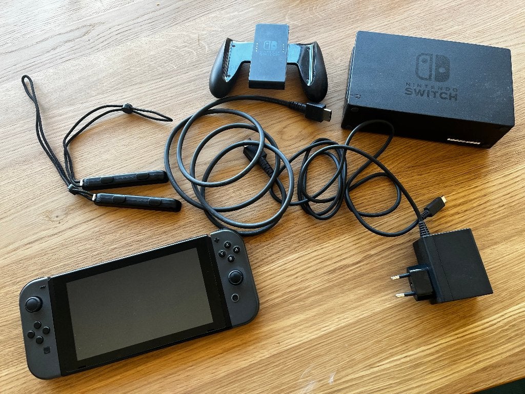Nintendo Switch (v1, 2019), Ophalen of Verzenden, Gebruikt, Met 1 controller, Switch 2019 Upgrade