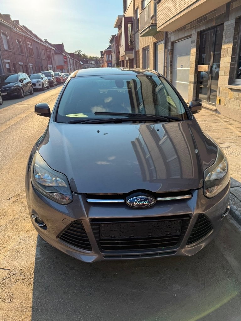 Ford Focus 1.0 EcoBoost Benzine 2012 . 125 pk 164833 km, Auto's, Ford, Euro 5, Stof, Particulier, Multifunctioneel stuurwiel