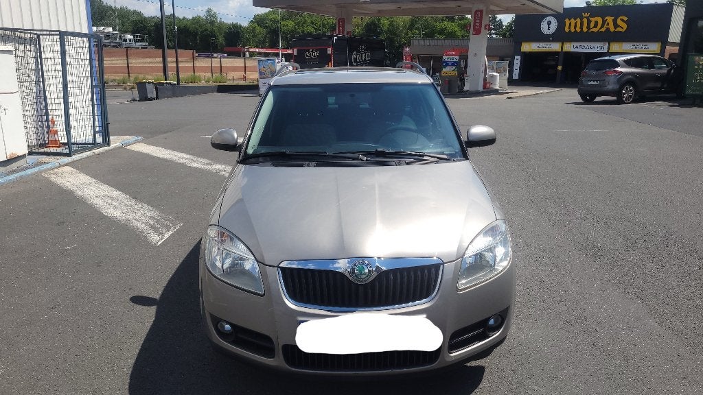 SKODA FABIA  CARNET COMPLET  BOÎTE AUTO, Autos, Skoda, Particulier, Fabia, Air conditionné, Verrouillage central, Barres de toit