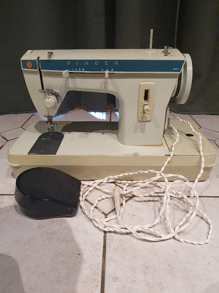 Naaimachine singer 257, Hobby & Loisirs créatifs, Enlèvement, Utilisé, Machine à coudre, Singer