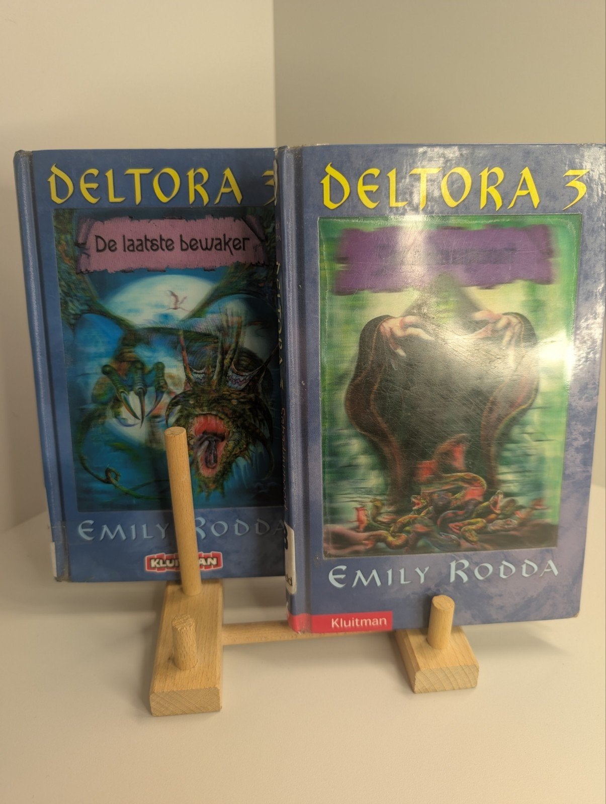 Deltora 3 - Set of 2 Hardcovers (Parts 2 & 4) - Emily Rodda, Boeken, Ophalen of Verzenden, Gelezen, Emily roda