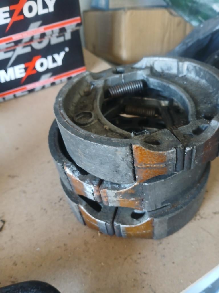 Remschoenen minarelli mbk yamaha, Fietsen en Brommers, Ophalen, Gebruikt, Blok, Yamaha