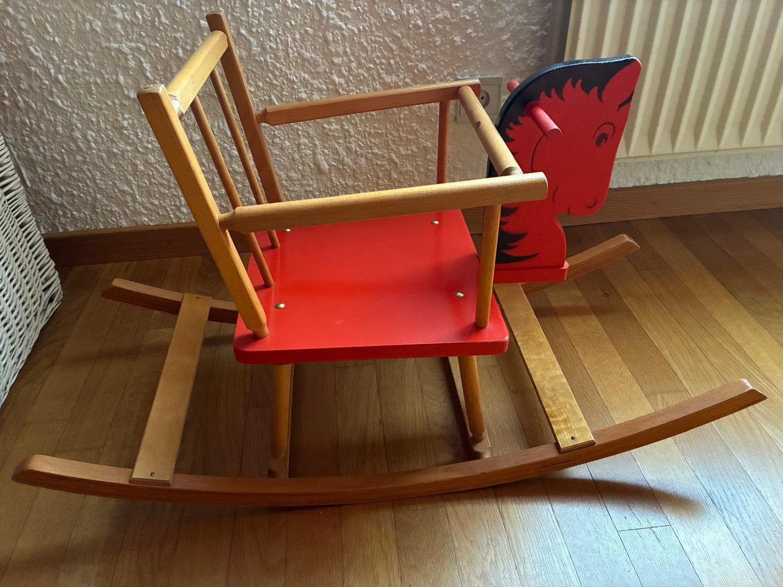Retro Houten hobbelpaard, Ophalen, Zo goed als nieuw