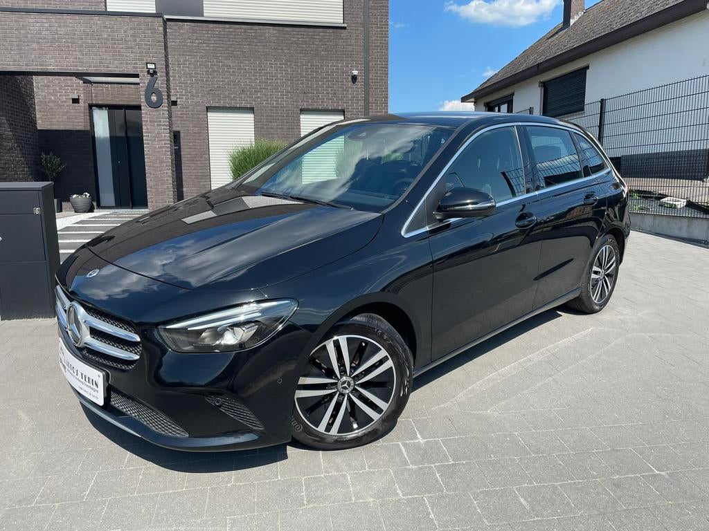 Mercedes B250e AMG | Navi | Zetelverwarming | Garantie, Auto's, Mercedes-Benz, 4 deurs, Monovolume, Parkeersensor, Zwart