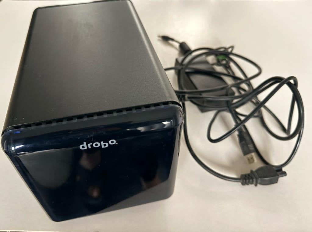 Drobo DRO4D-D 4-bay data storage met 2 x 1 TB drives, Ophalen, Gebruikt