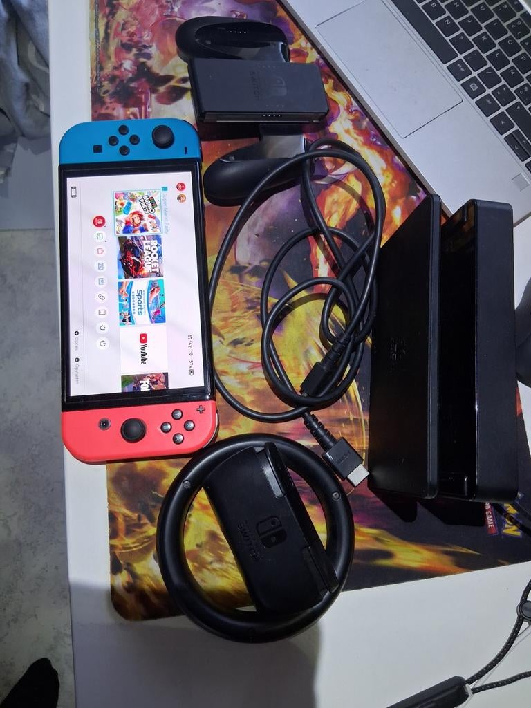 Nintendo switch, Switch 2019 Upgrade, Comme neuf, Enlèvement, Avec jeux