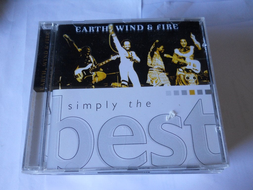 CD  - EARTH WIND FIRE - SIMPLY THE BEST, Cd's en Dvd's, Ophalen of Verzenden, Zo goed als nieuw, Verzamelalbum, Disco