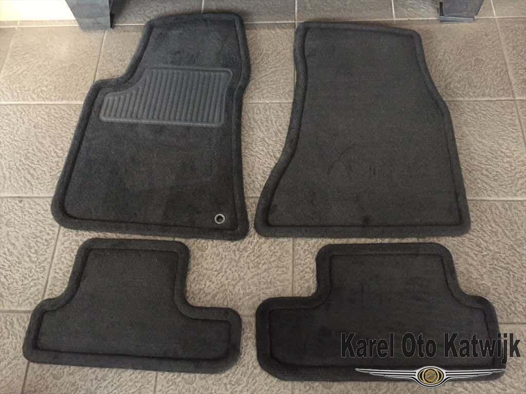 Mattenset Chrysler Challanger zwart/antraciet, -, -, Nieuw, Ophalen of Verzenden