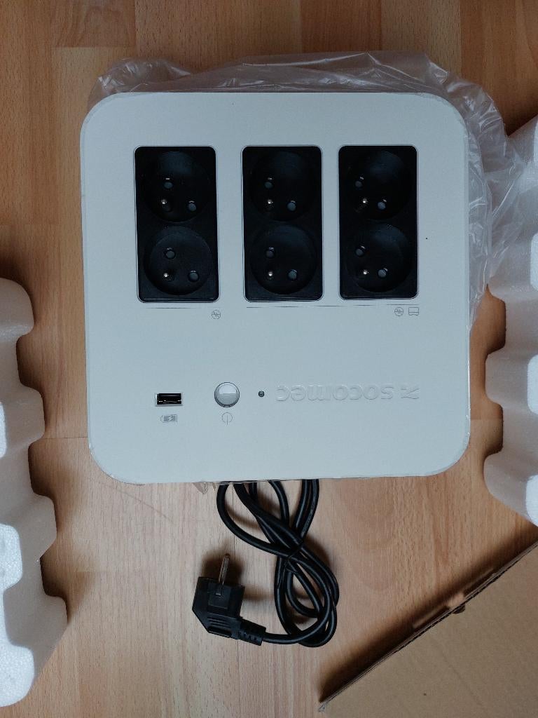 Socomec NETYS PL-omvormer (ononderbroken stroomvoorziening), Doe-het-zelf en Bouw, Zonnepanelen en Toebehoren, Ophalen