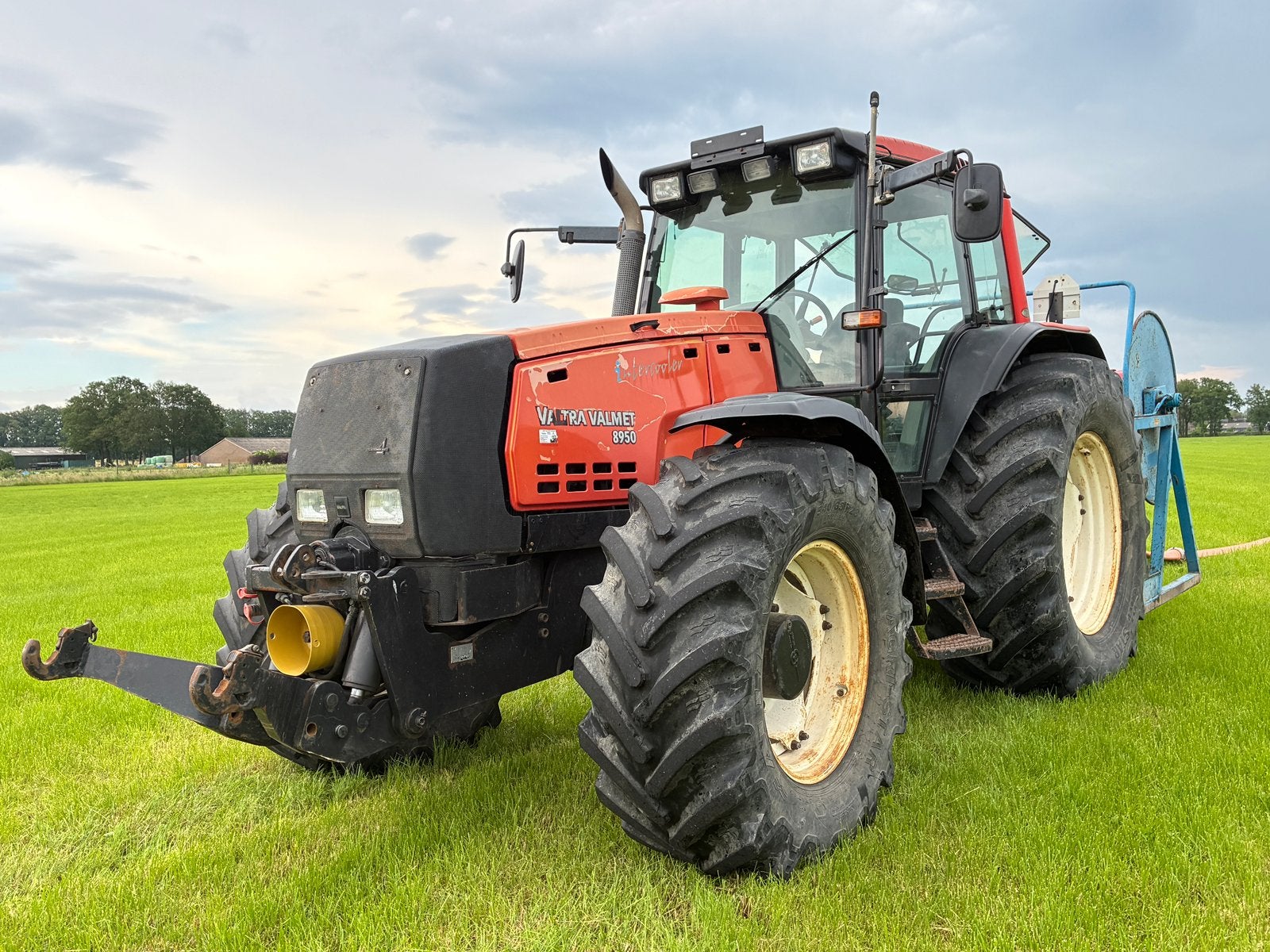 Valtra 8950 Haute technologie, Articles professionnels, Agriculture | Tracteurs, Enlèvement