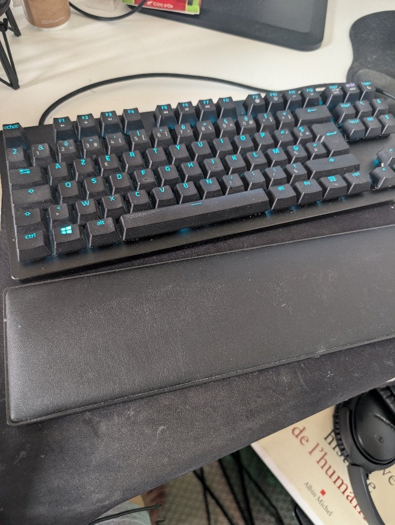 Razer Huntsman V2 Tenkeyless — RGB mechanisch gametoetsen, Computers en Software, Toetsenborden, Ophalen, Ergonomisch