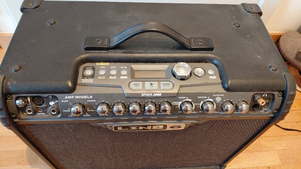 Krachtige Line 6 gitaarversterker + gitaar en accessoires, Muziek en Instrumenten, Versterkers | Bas en Gitaar, Ophalen, Gebruikt
